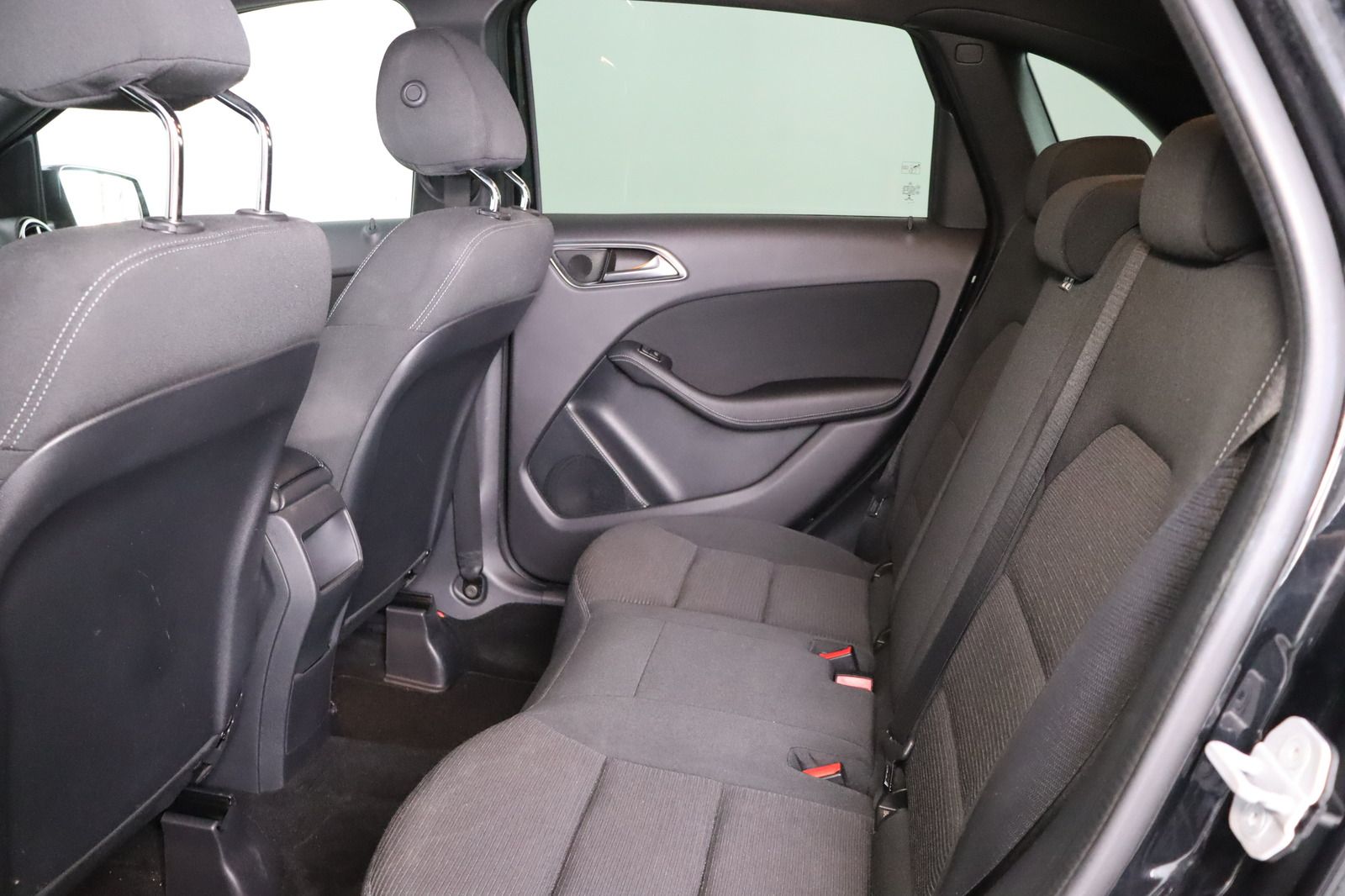 Fahrzeugabbildung Mercedes-Benz B 180 d * LED * Parkassist. * Keyless