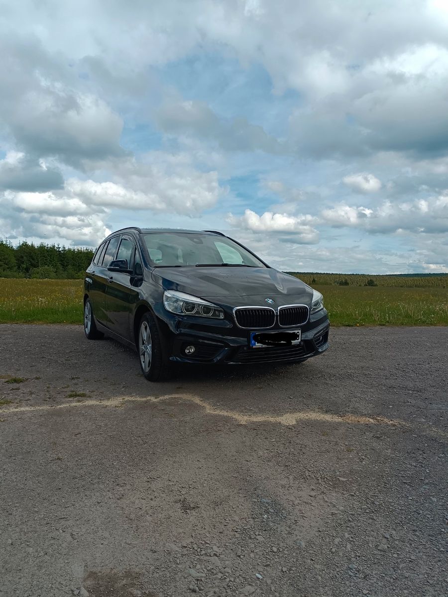 BMW 220 Gran Tourer 220i AHK PANO 8 FACH KAMERA 