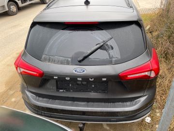 Ford Focus Turnier Active *PANO*NAVI*CARPLAY*TEMP*LED