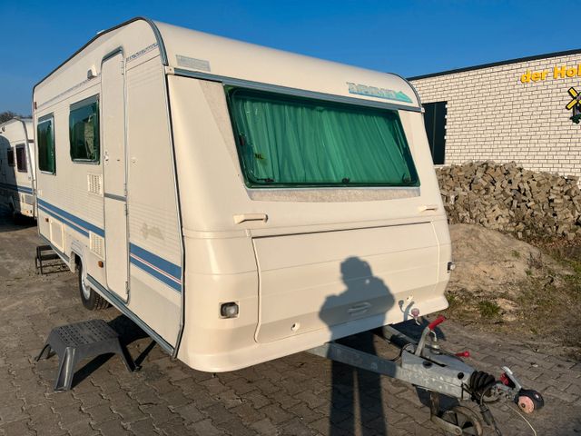 Adria UNICA 462 DP- Franzbett/Seitensitz/Festtoilette