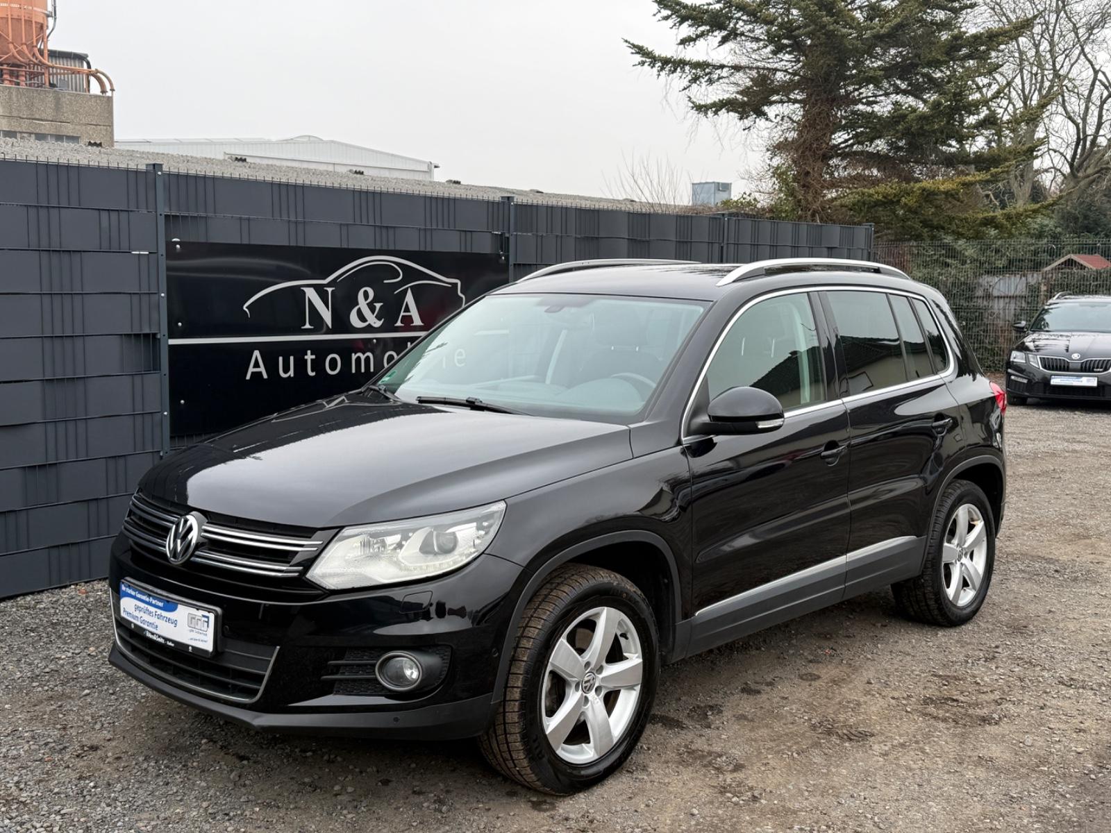 Volkswagen Tiguan Sport & Style 4Motion DSG*Navi*Xenon*AHK*