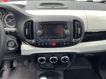 Bild 4 Fiat 500L Living Pop Star 0.9 Twin Air - NAVI - DAB -