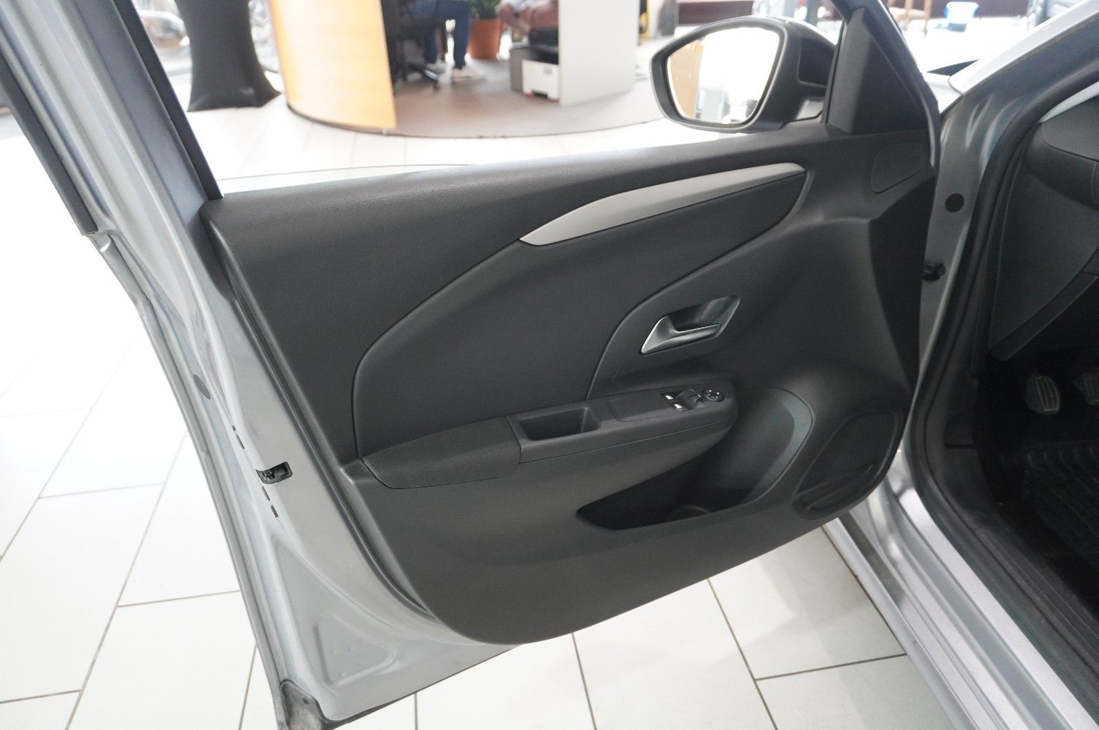 Fahrzeugabbildung Opel Corsa F 1.2 EDITION KLIMA/USB/TEMP./BT
