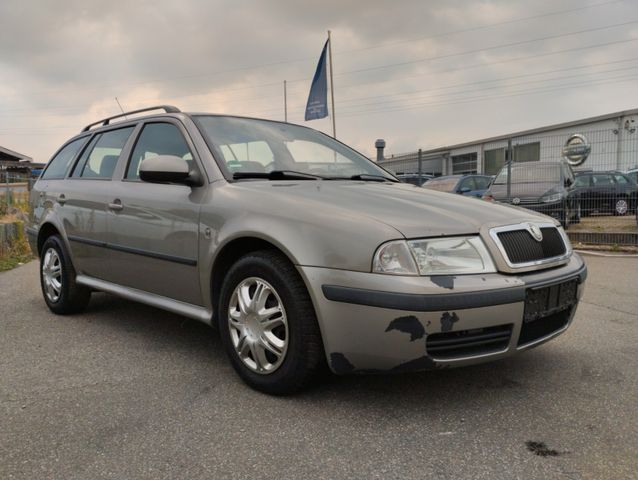 Skoda Octavia Combi Tour