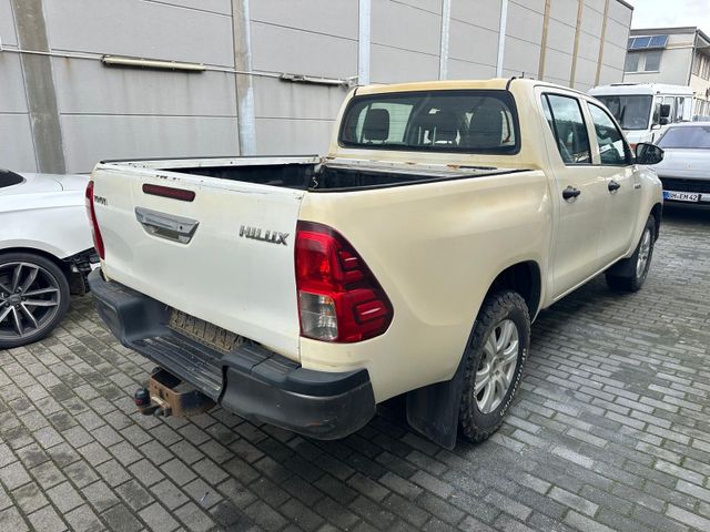 Fahrzeugabbildung Toyota Hilux Double Cab Duty 4x4