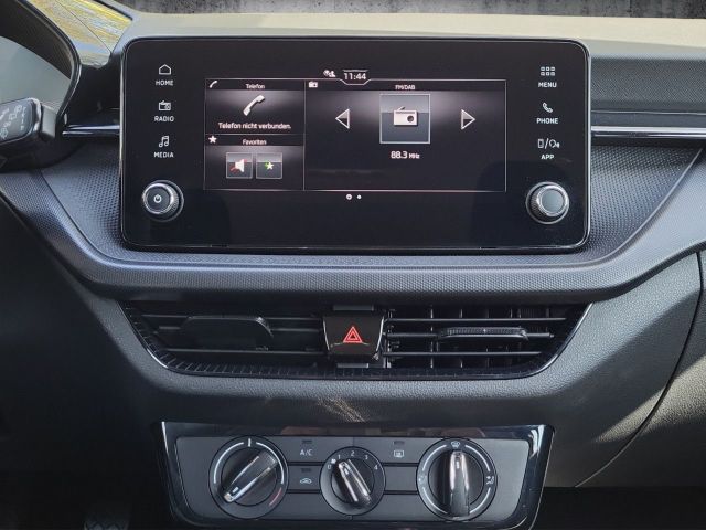 Fabia 1.0 MPI Essence ParkPilot