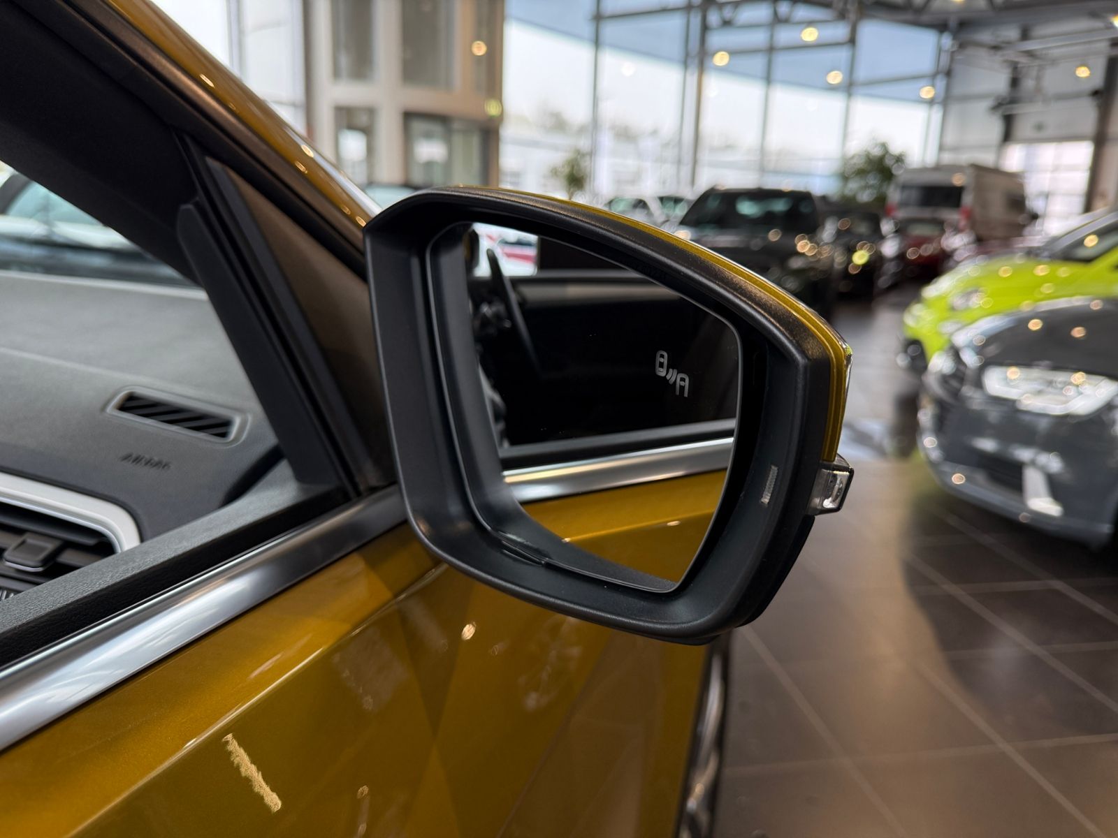 Fahrzeugabbildung Volkswagen T-Roc Cabriolet Style ACC LED NAV SHZ