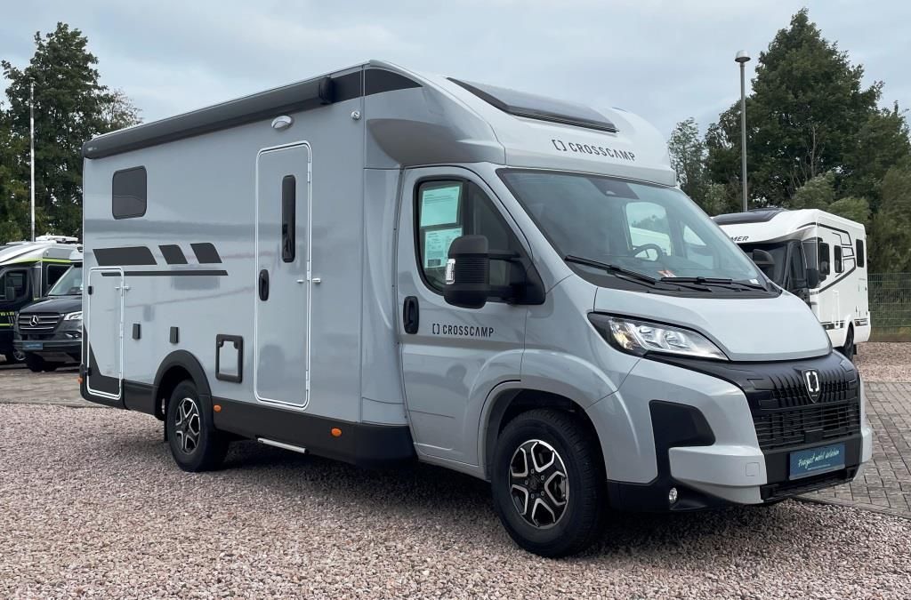 Fahrzeug Übersicht 3 Fahrzeugabbildung Crosscamp EXPDN 7.0 E Verfüg./Sparen Sie 4.689,- €