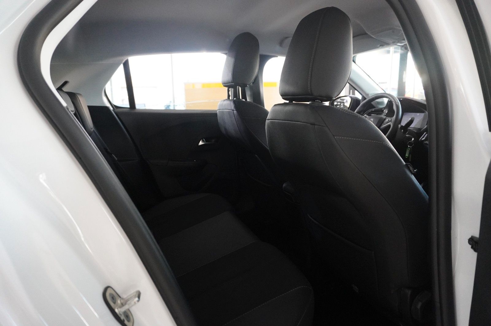 Fahrzeugabbildung Opel Corsa F 1.2 ELEGANCE NAVI/LED/SPORT/SH//VIRT/DAB