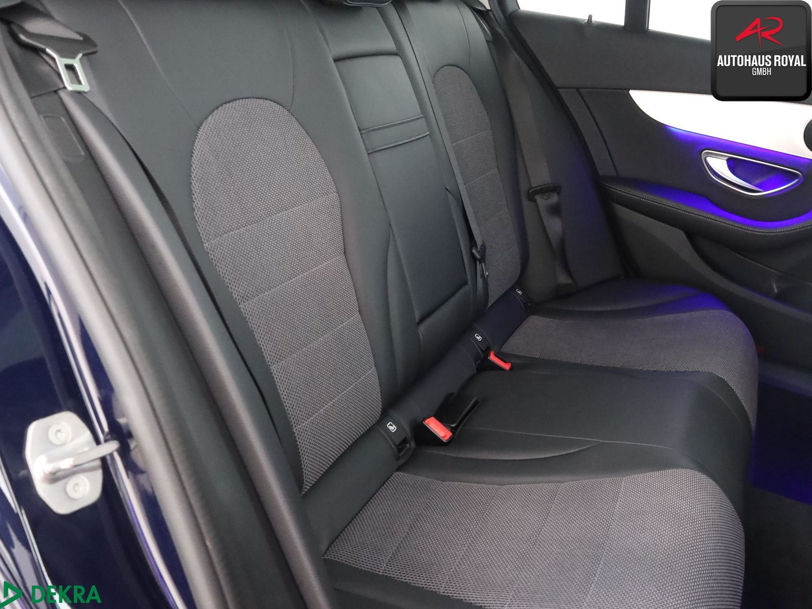 Mercedes-Benz C 220 d T Avantgarde NIGHT WIDE,PANORAMA,KEYLESS foto 12