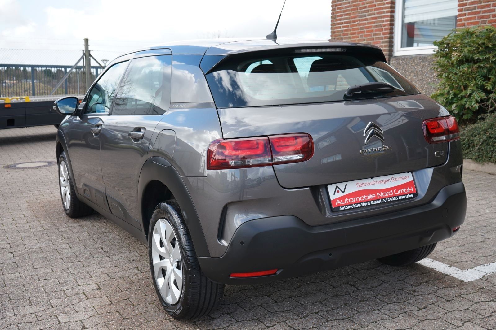 Fahrzeugabbildung Citroën C4 Cactus Feel*1 Hand*Service Neu*HU AU Neu