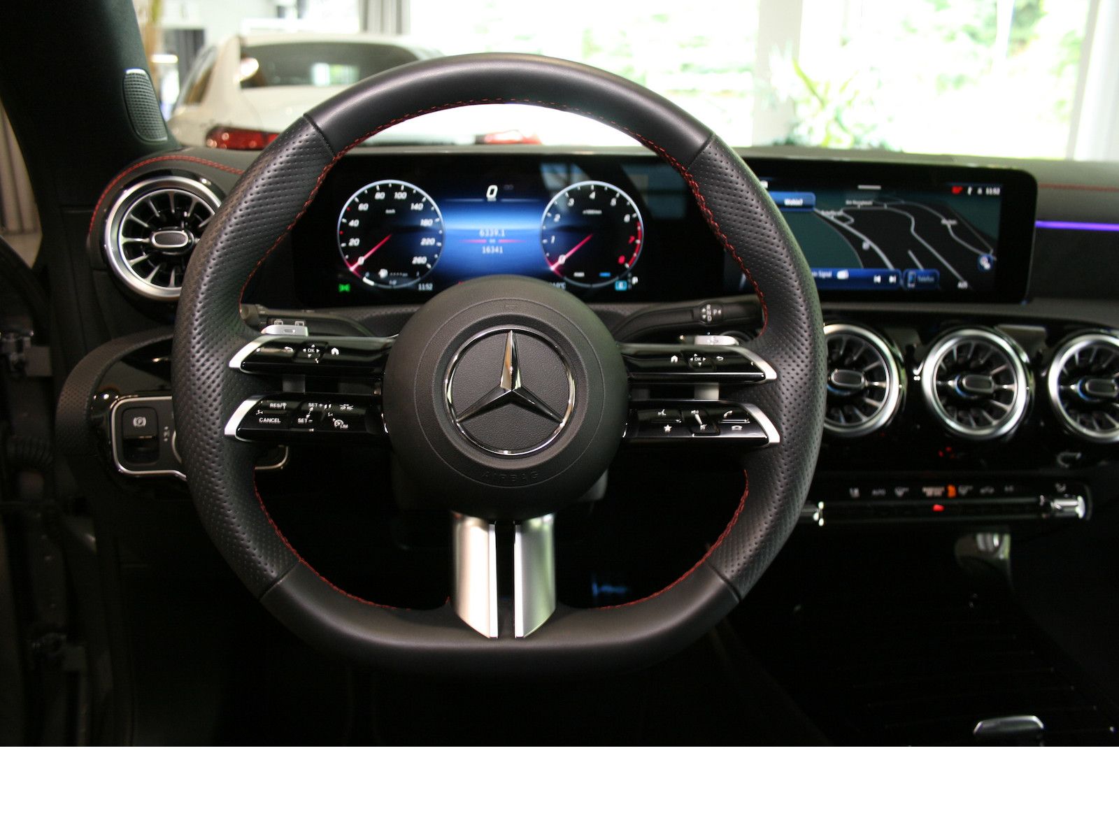 Fahrzeugabbildung Mercedes-Benz CLA 200 Shooting Brake Edition AMG*Night*Distron
