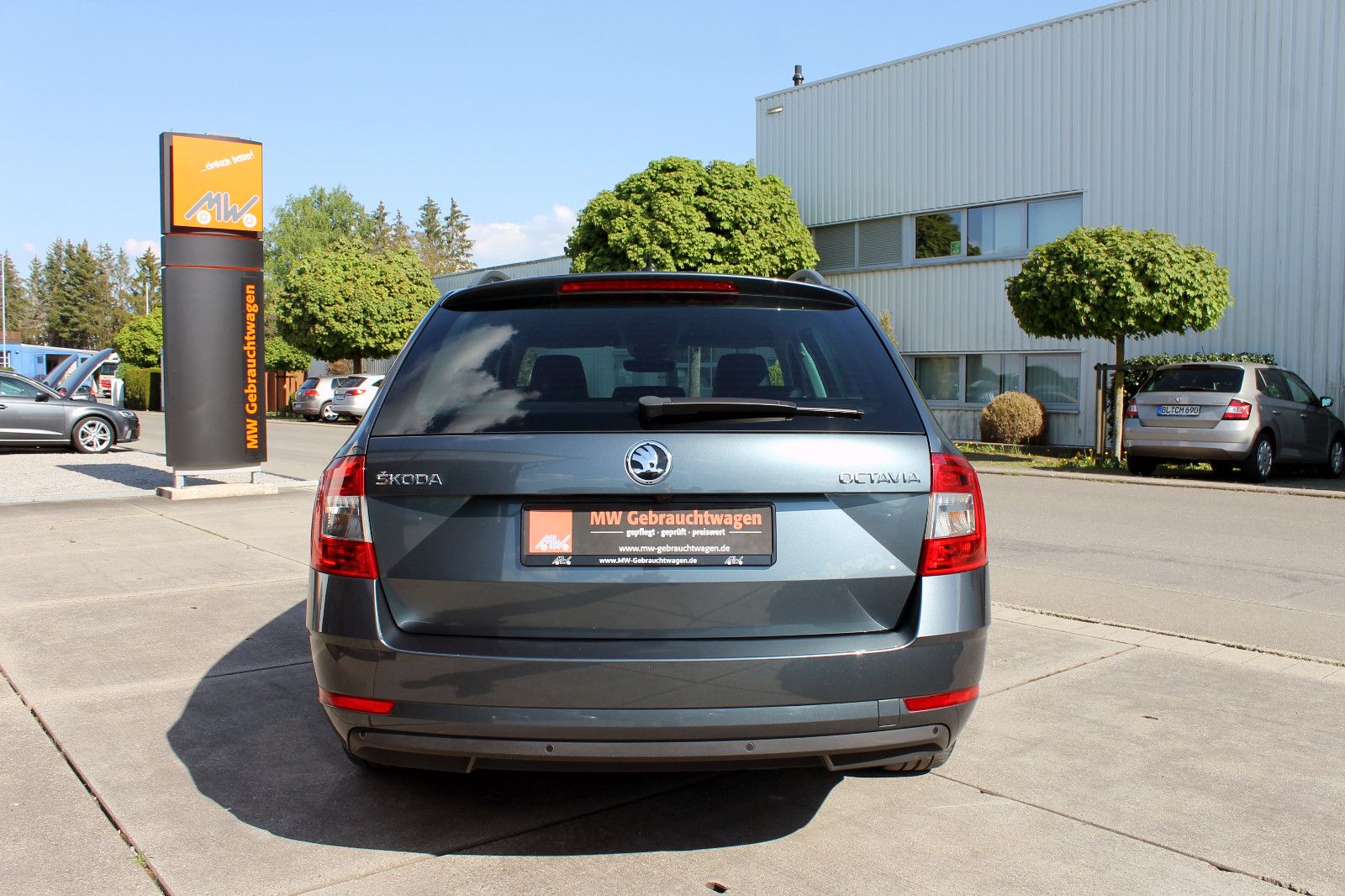 Fahrzeugabbildung SKODA Octavia Combi 1.5TSI Style CANTON ACC SHZ KAM BT