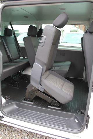 Volkswagen T6.1 Kombi kurz KR DSG LED GRA APP ALU 8-Sitzer