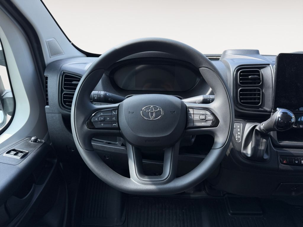 Fahrzeugabbildung Toyota Proace Max 2.2-l-D 35 L3H1 Heavy Work