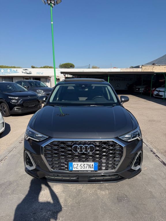 Image of Audi Q3
