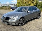 Mercedes-Benz E 300 CDI Lim. BlueEff.* AUTOMATIK*KAMERA*AHK - gebrauchte Mercedes-Benz E 300 aus dem Jahr 2010