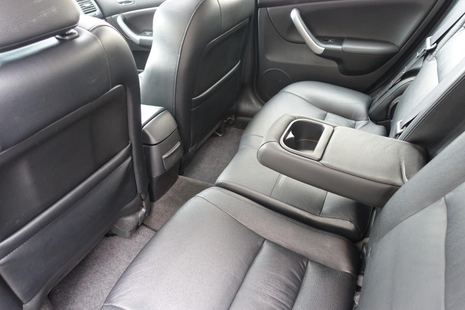 Honda Accord 2004 — photo 24