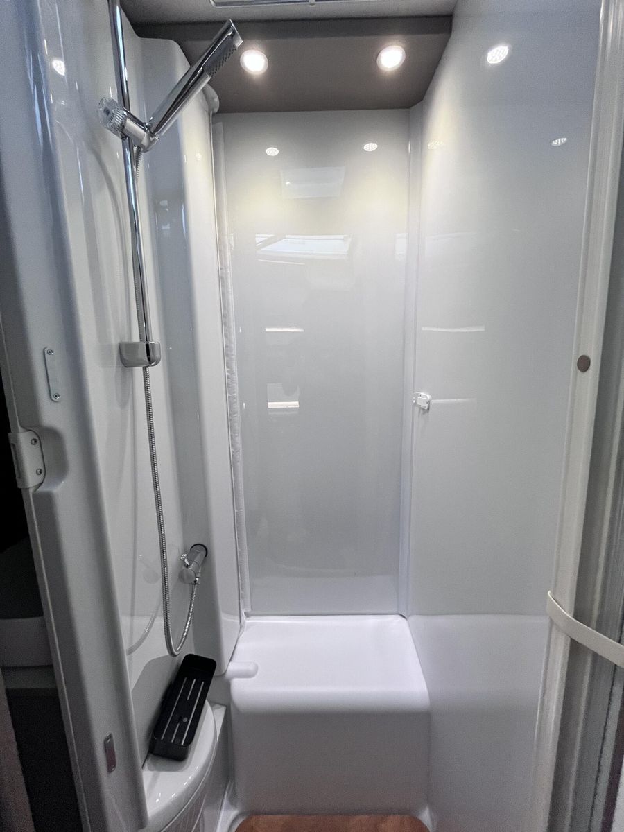 Fahrzeugabbildung Carado T 328 BIS ZU 13.000  SPAREN !!!