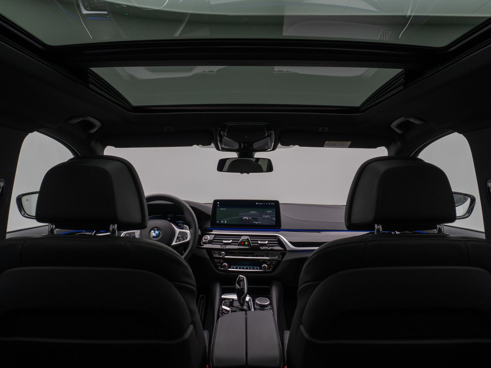 Fahrzeugabbildung BMW 540d xD M Sport Panoram Kamera Laser HUD H/K 19"