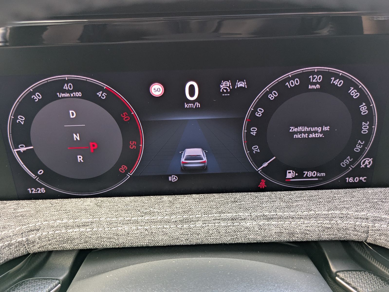 Fahrzeugabbildung SKODA Superb 2.0 TDI 4x4 Selection MATRIX*AHK*PANO*19"