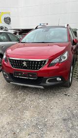 Peugeot 2008 Allure PureTech 110 EAT6 Stop&Start Allure - Peugeot 2008: 1.6
