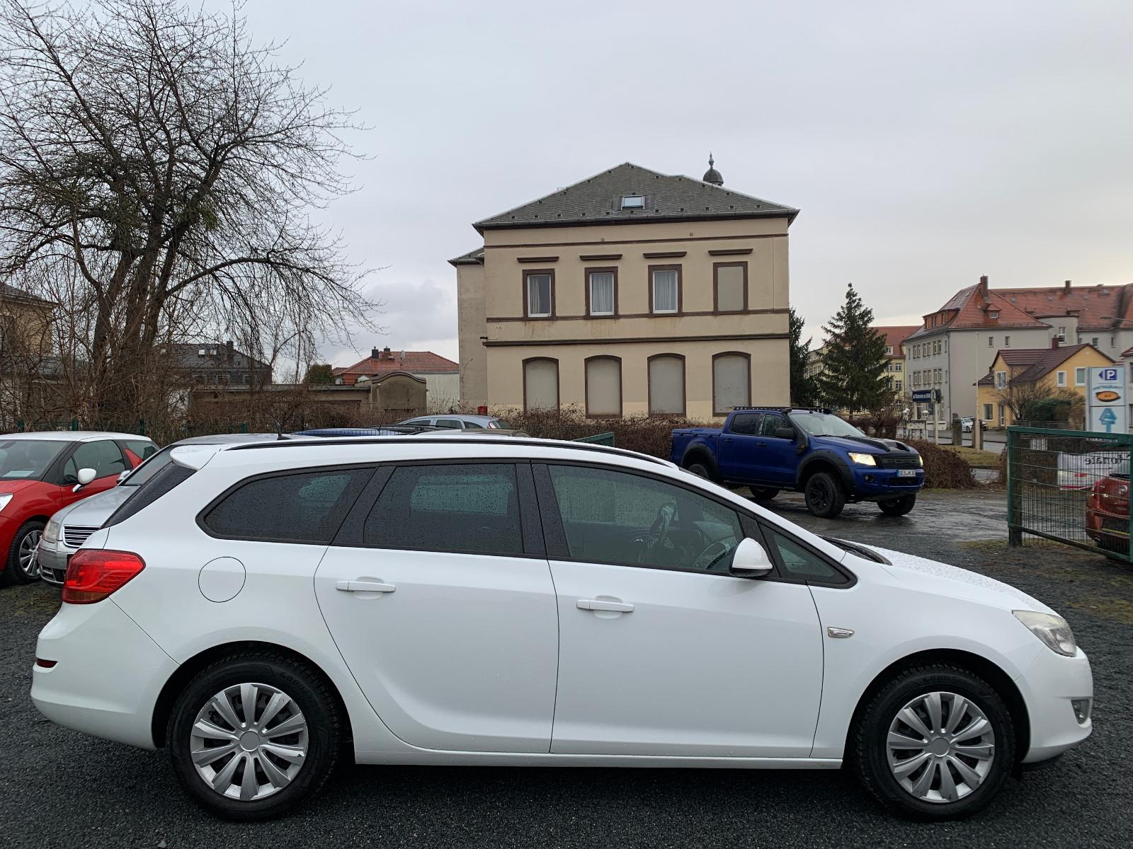 Opel Astra 2011 — engine 1.364 cm³, 140 HP (103kW)