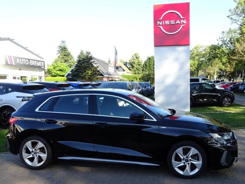 Fahrzeugabbildung Audi A3 Sportback 1.5 TFSI MHEV S line