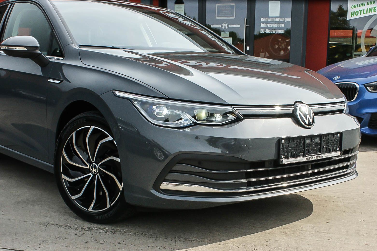 Fahrzeugabbildung Volkswagen Golf VIII 1.5 TSI ''1st EDITION'' PANORAMA VIRTU
