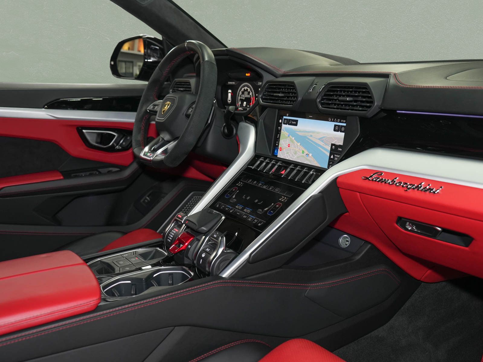 Fahrzeugabbildung Lamborghini Urus - B&O 3D|ADAS|BicolorSportivo|22"|Pano|Mass