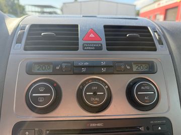 Volkswagen Touran United 1.9TDI+Navi+SHZ+TÜV2027+Xenon+Top