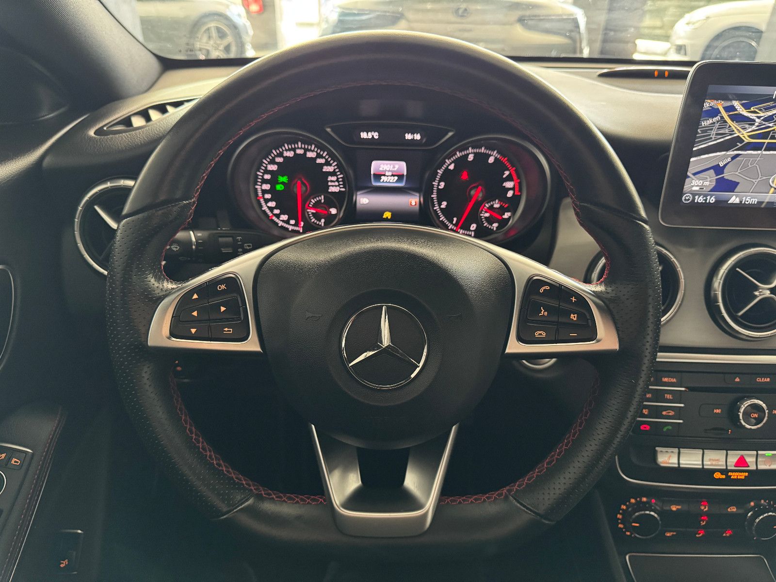 Fahrzeugabbildung Mercedes-Benz CLA 200 SB 3X AMG LINE NIGHT LED MATT FOLIERT