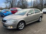 Skoda Octavia Lim. Family*1.HAND*AHK*PDC*SHZ - gebrauchte Skoda Octavia aus dem Jahr 2012