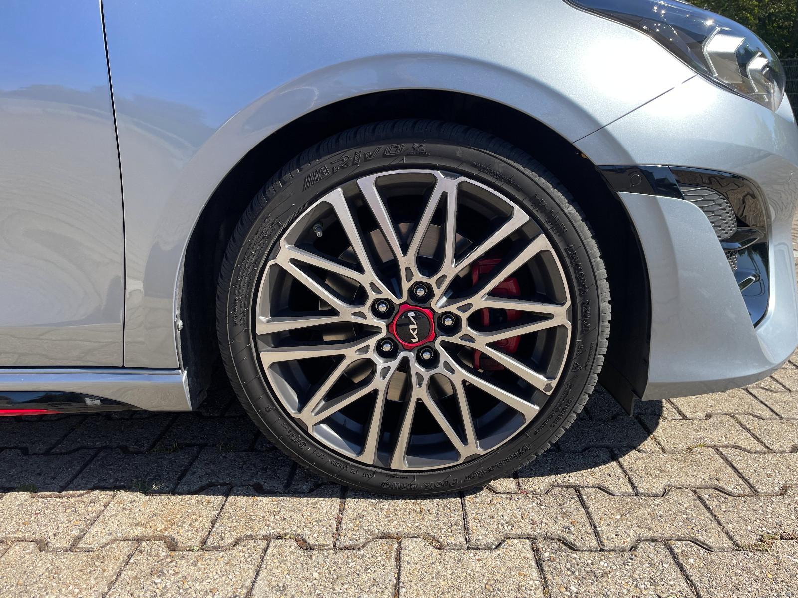 Kia cee'd / Ceed 1.6 T-GDI DCT GT GT - "BASTUCK"