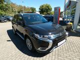 Mitsubishi Outlander 2.4 PHEV 4WD Plus Leder,Navi,Voll-LED - Mitsubishi Outlander Gebrauchtwagen in Dresden