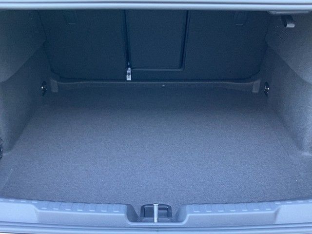 Fahrzeugabbildung Audi A3 Limousine 35 TFSI S-line MATRIX HUD Navi SONO
