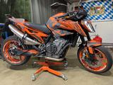 KTM 890 Duke GP - KTM 890 DUKE GP