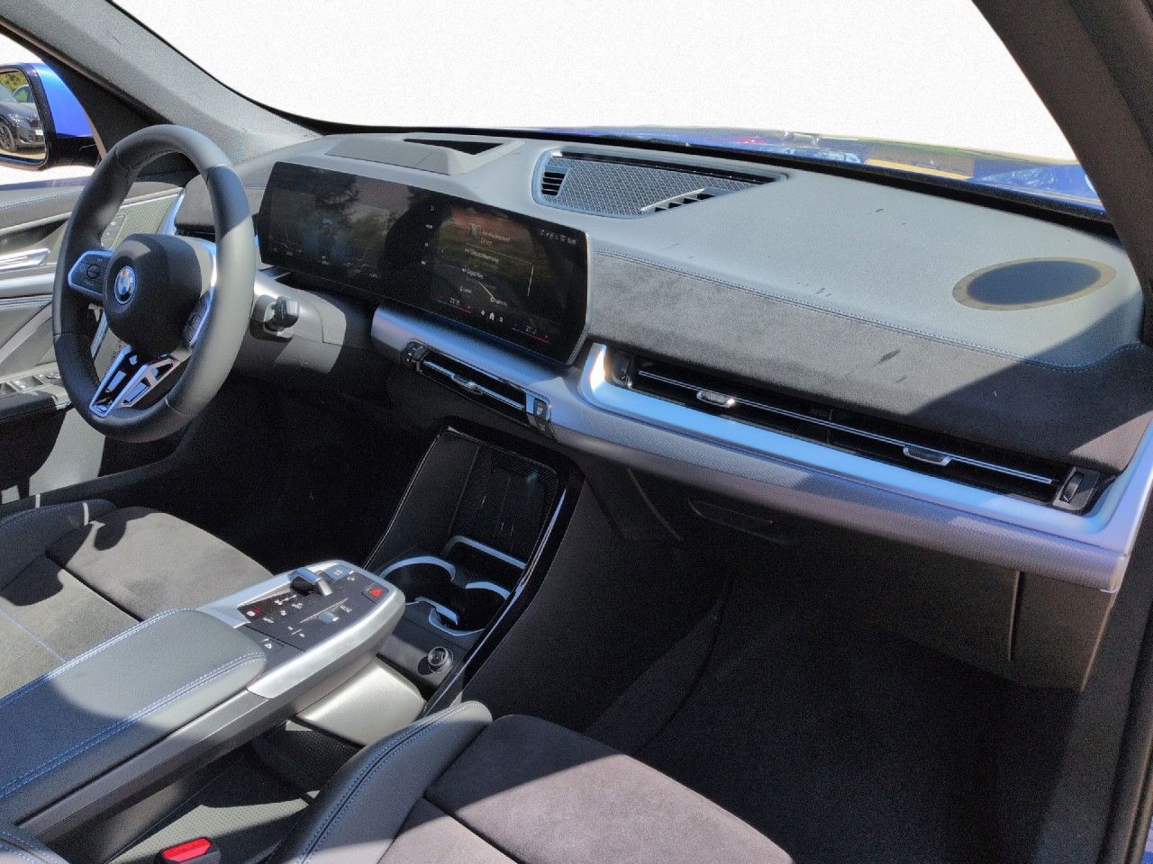 BMW iX1 - Bild 12