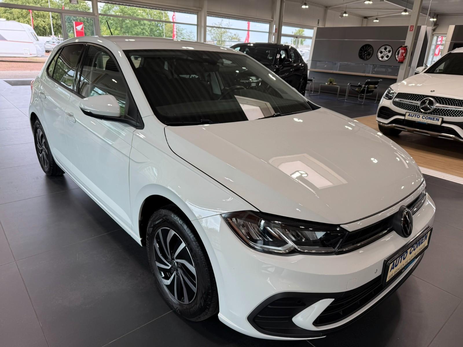 Volkswagen Polo VI Life Navi PDC Winterreifen