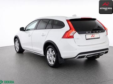 Volvo V60 Cross Country - 3