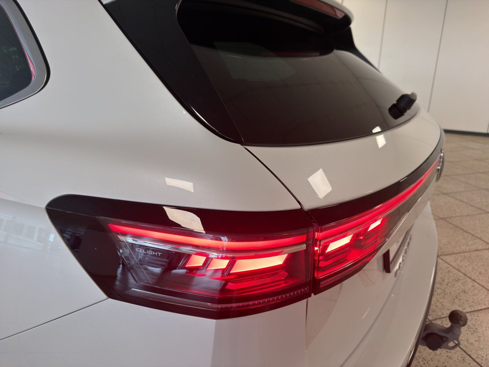Volkswagen Passat Elegance 2.0 TDI DSG 4Motion ACC APP AHK foto 5