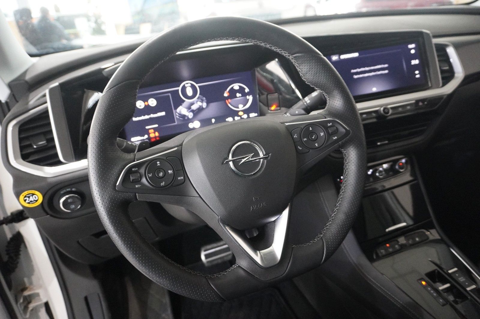 Fahrzeugabbildung Opel Grandland (X) 1.6T GSe HYBRID 4X4 NAVI/LED/SPORT