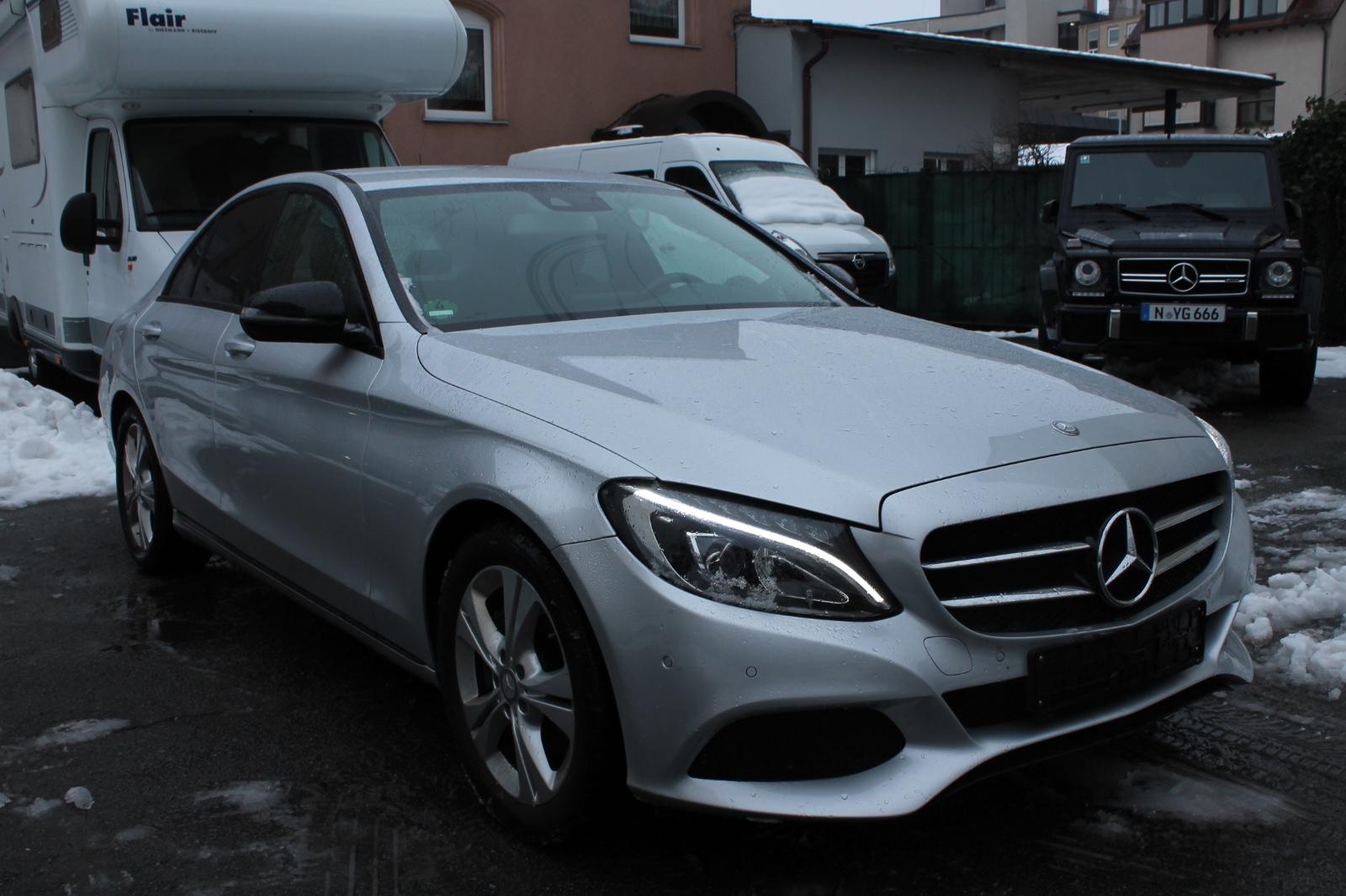 Mercedes-Benz C 250 C Limousine C 250 CGI AVANGARDE