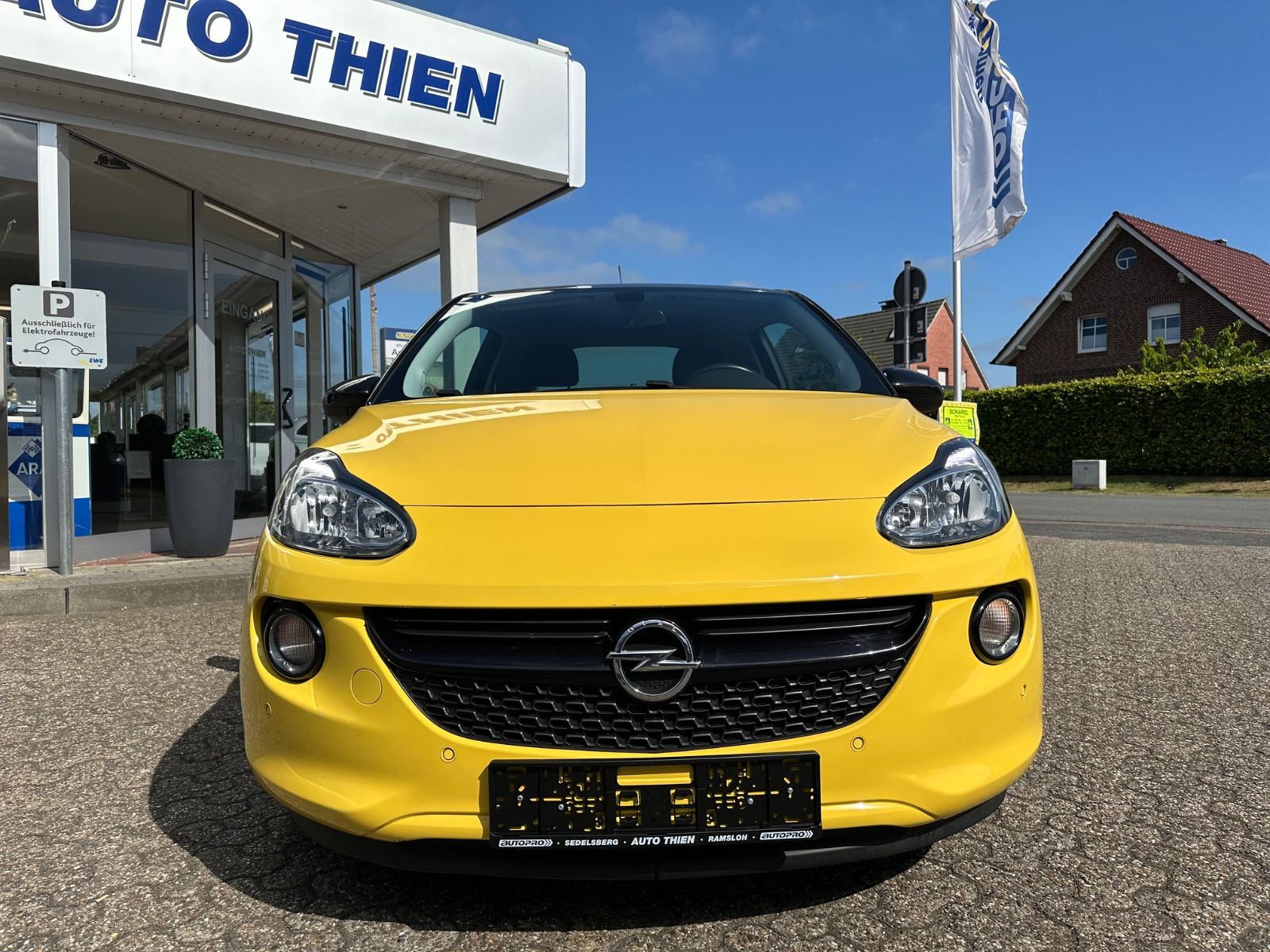 Fahrzeugabbildung Opel Adam 1.4 Slam Sport/IntelliLink/Parkpilot/Totwnk