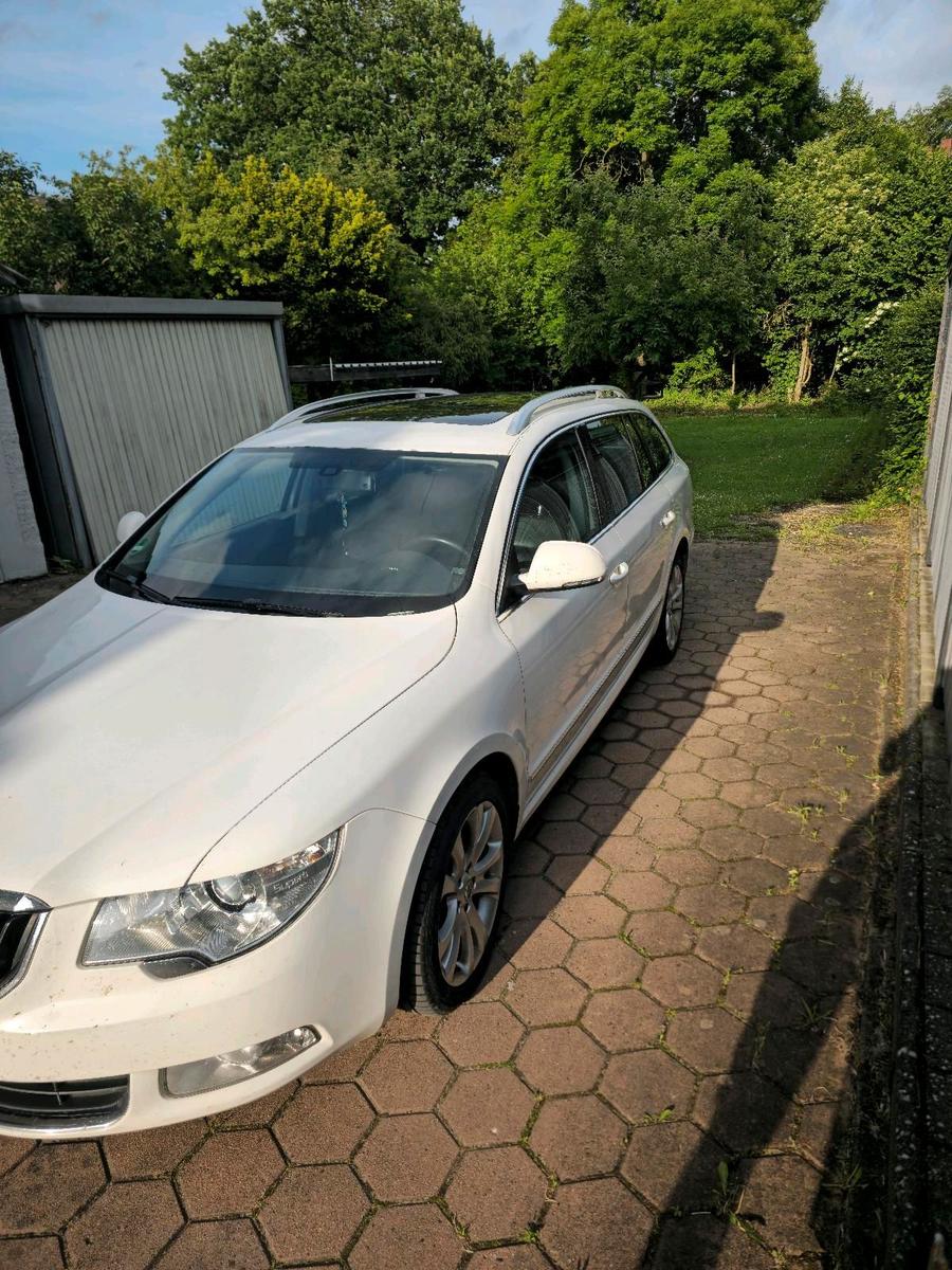Skoda Superb 2012 — photo 5