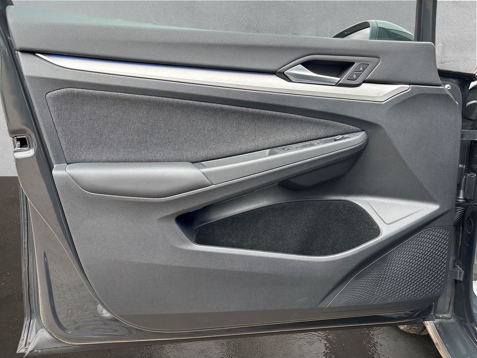 Fahrzeugabbildung Volkswagen Golf  Variant 2.0 TDI Life Kamera AppConnect Nav