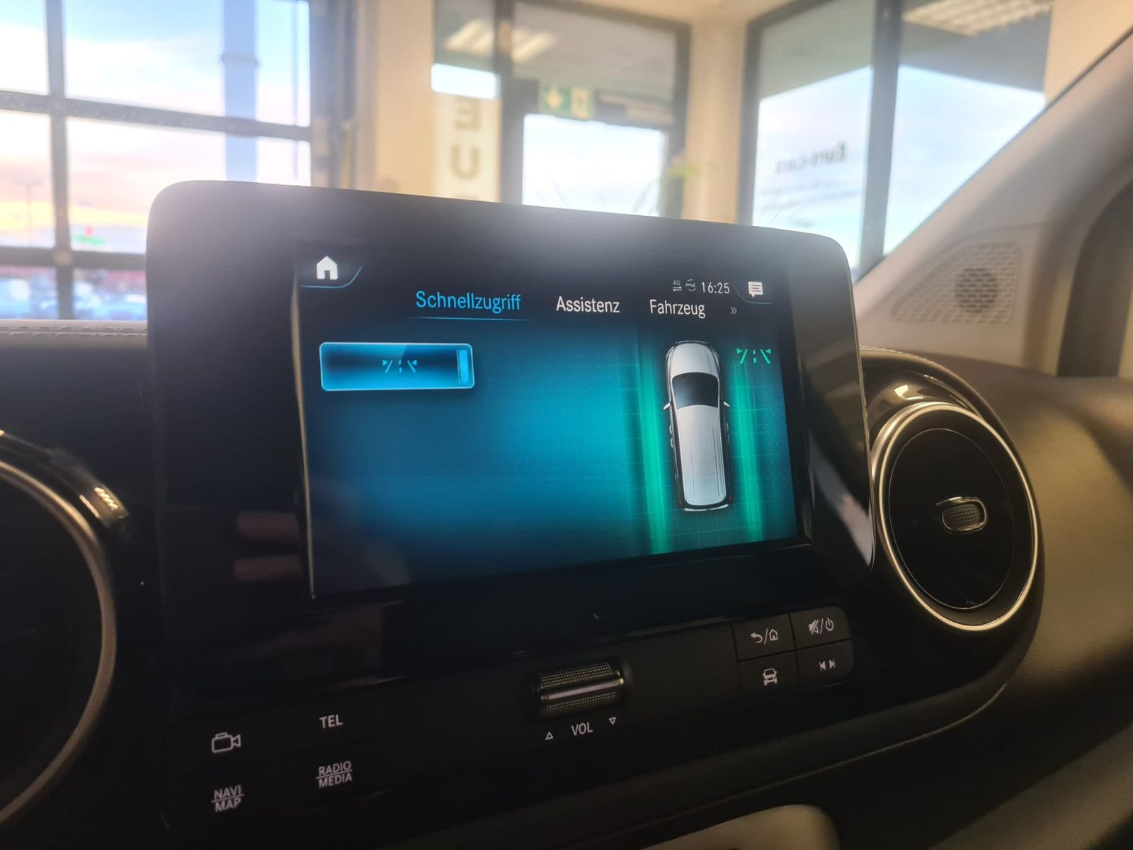 Fahrzeugabbildung Mercedes-Benz T180d / KLIMA / KAMERA