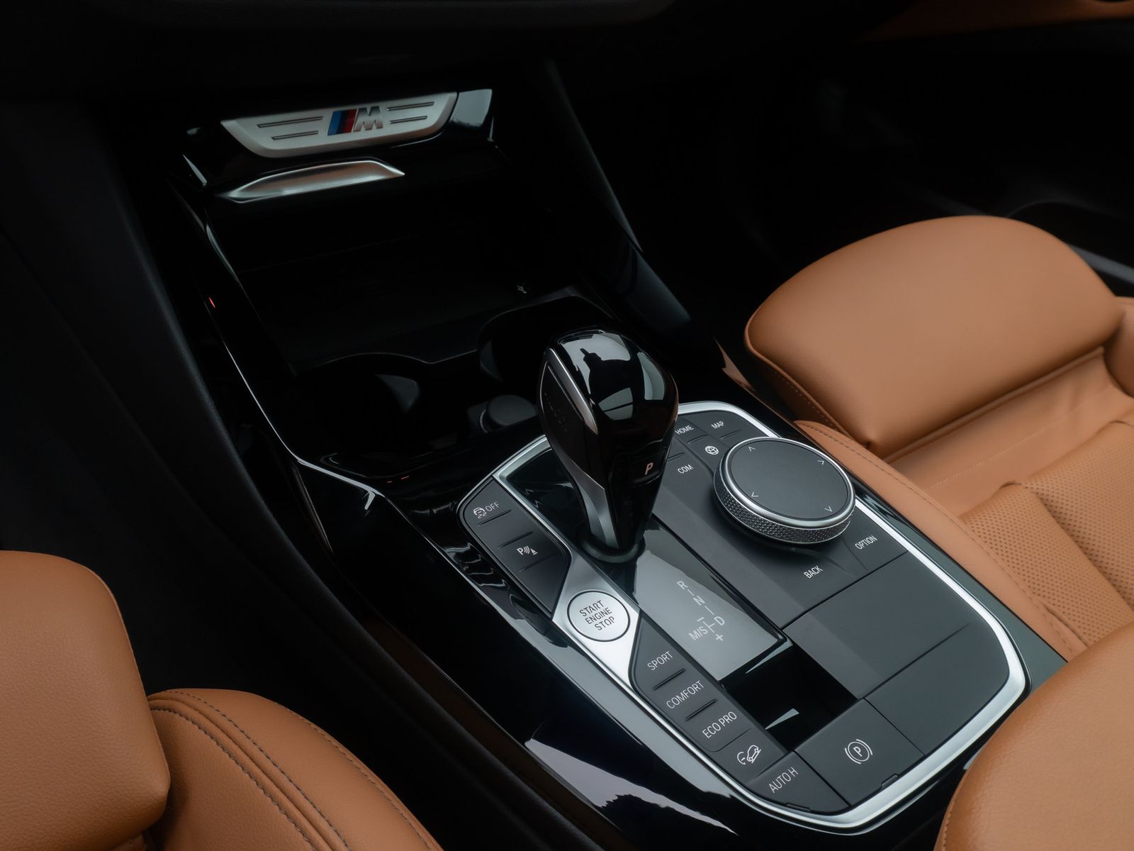 Fahrzeugabbildung BMW X3 M40d Panorama Kamera DAB H/K AHK Komfort 20"