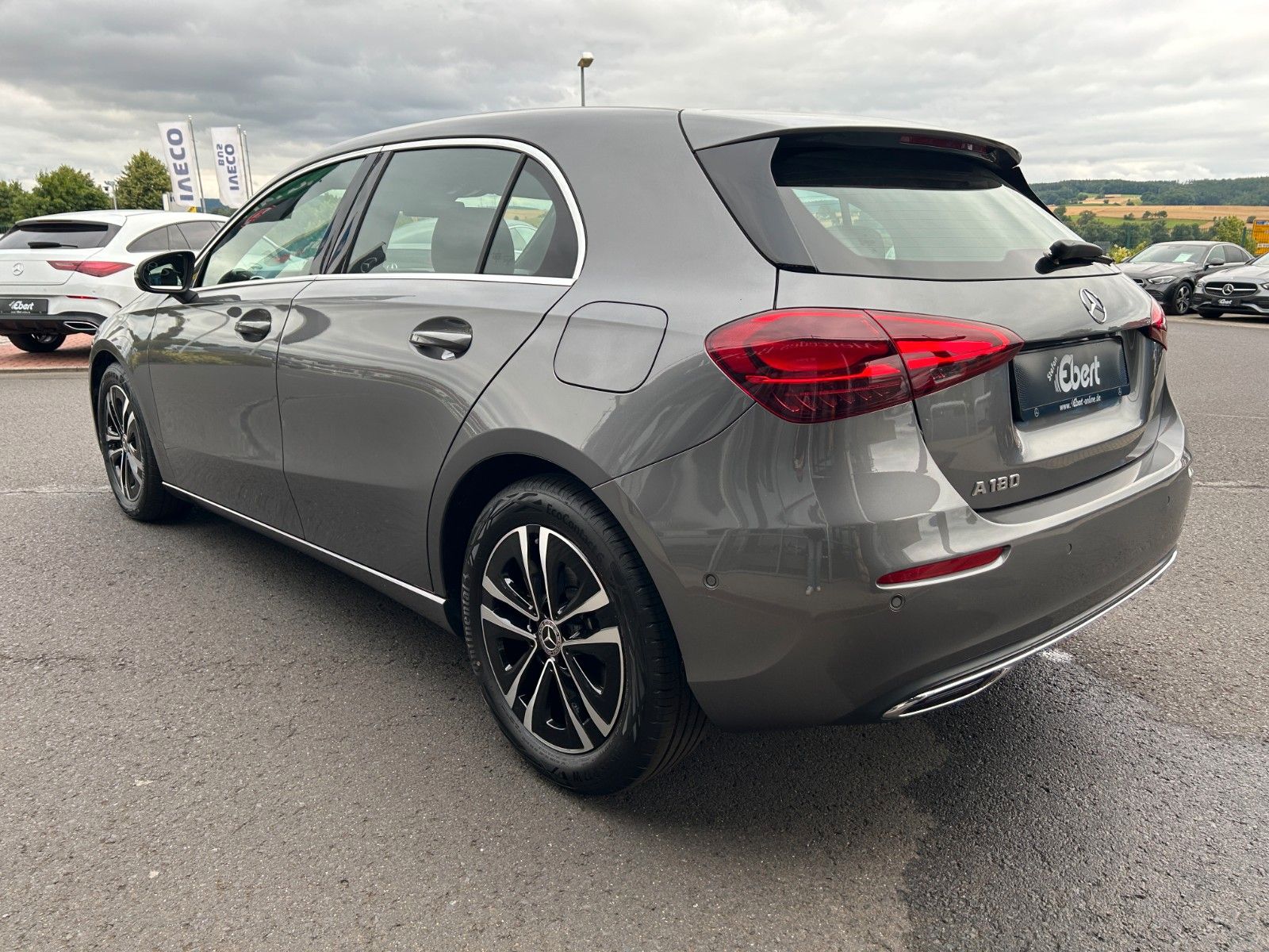 Fahrzeugabbildung Mercedes-Benz A 180 Progressive+RKamera+LED+IHC+Digital+