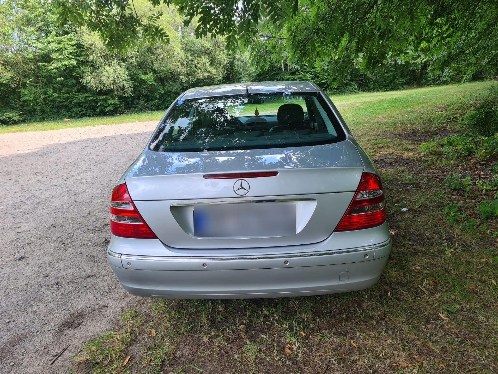 Mercedes-Benz E 280